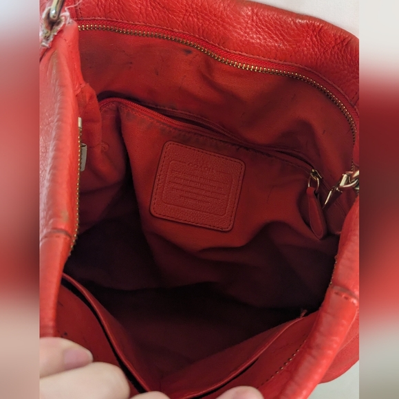 Coach red pebbled leather hobo bag - shoulder and crossbody strap. - Picture 9 of 12
